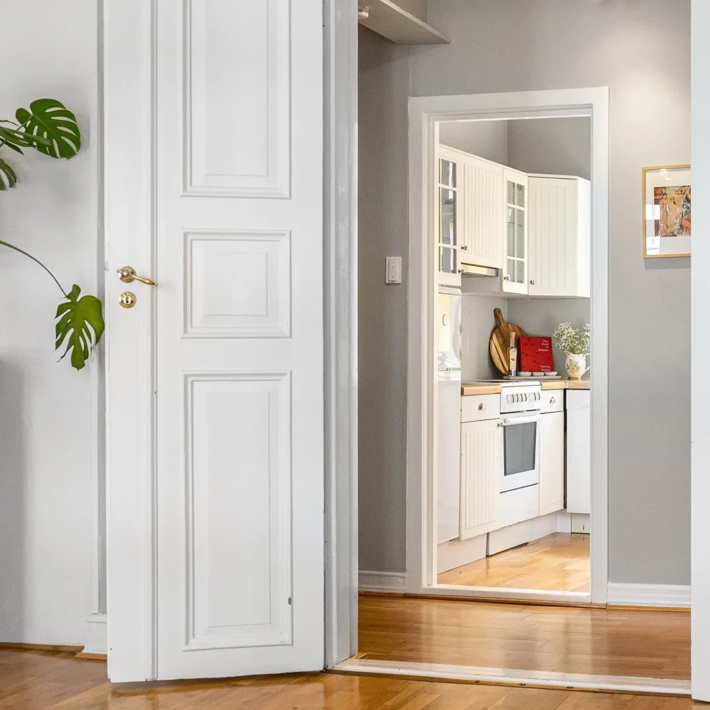 professional painting services done on interior door