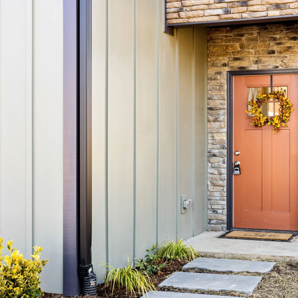 professional painting services done on residential metal siding